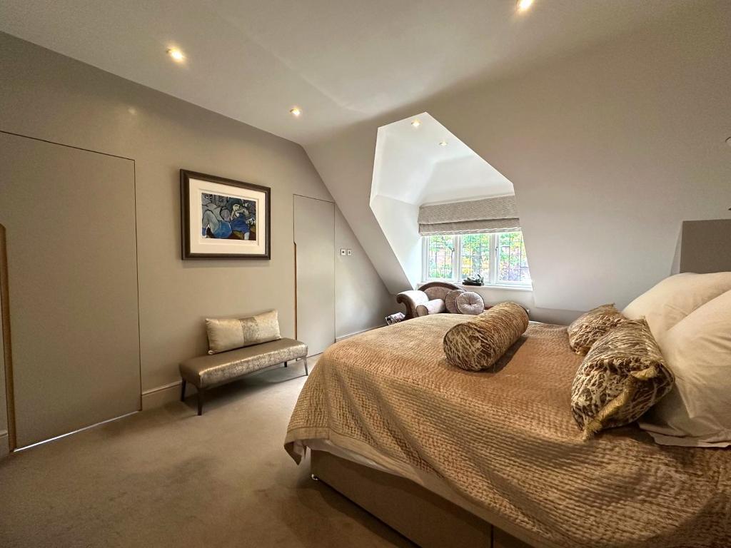 Principal bedroom