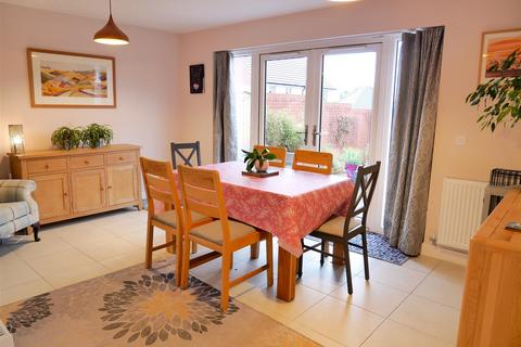 undefined, Sparrow Crescent, High Penn Park, Calne