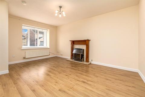 3 bedroom semi-detached house to rent, Chamomile Close, Pontprennau, Cardiff, CF23