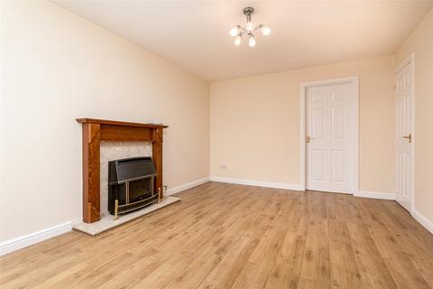 3 bedroom semi-detached house to rent, Chamomile Close, Pontprennau, Cardiff, CF23