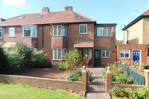14 Douglas Gardens, Durham