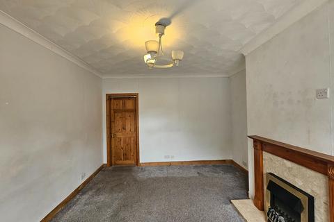 3 bedroom semi-detached house to rent, New Lane, Bolton