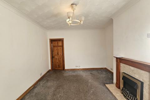 3 bedroom terraced house to rent, New Lane, Bolton