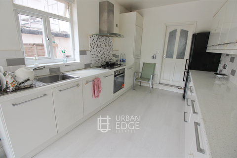 undefined, Stratford Road, Birmingham B28