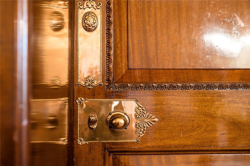 Handle