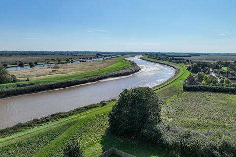 4 bedroom detached house for sale, Stow Road, Wiggenhall St. Mary Magdalen, PE34