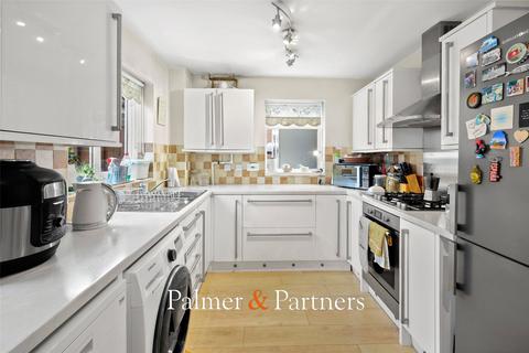 3 bedroom end of terrace house for sale, Berkley Close, Highwoods, Colchester, Essex, CO4