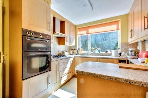 4 bedroom detached house for sale, Meeks Road, Arnold, Nottingham