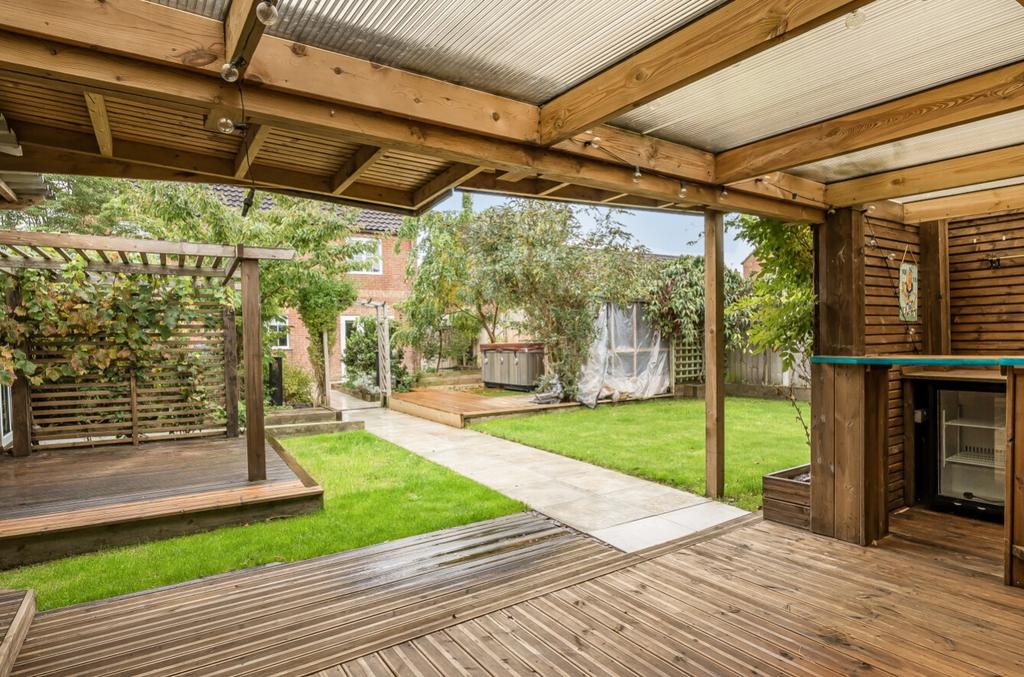 1361425-23-68dd5cda62184