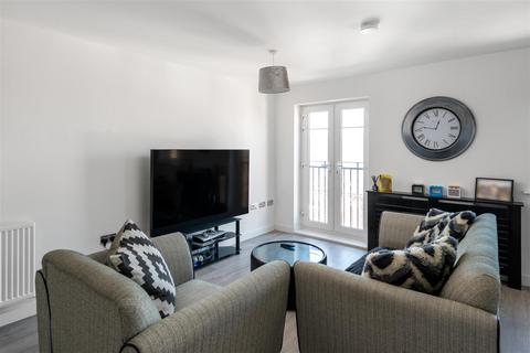 2 bedroom apartment for sale, Killick Close, Crawley