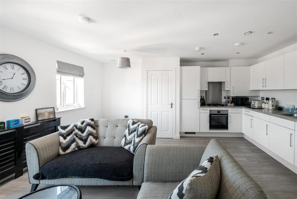 7 Holton House internals6.jpg