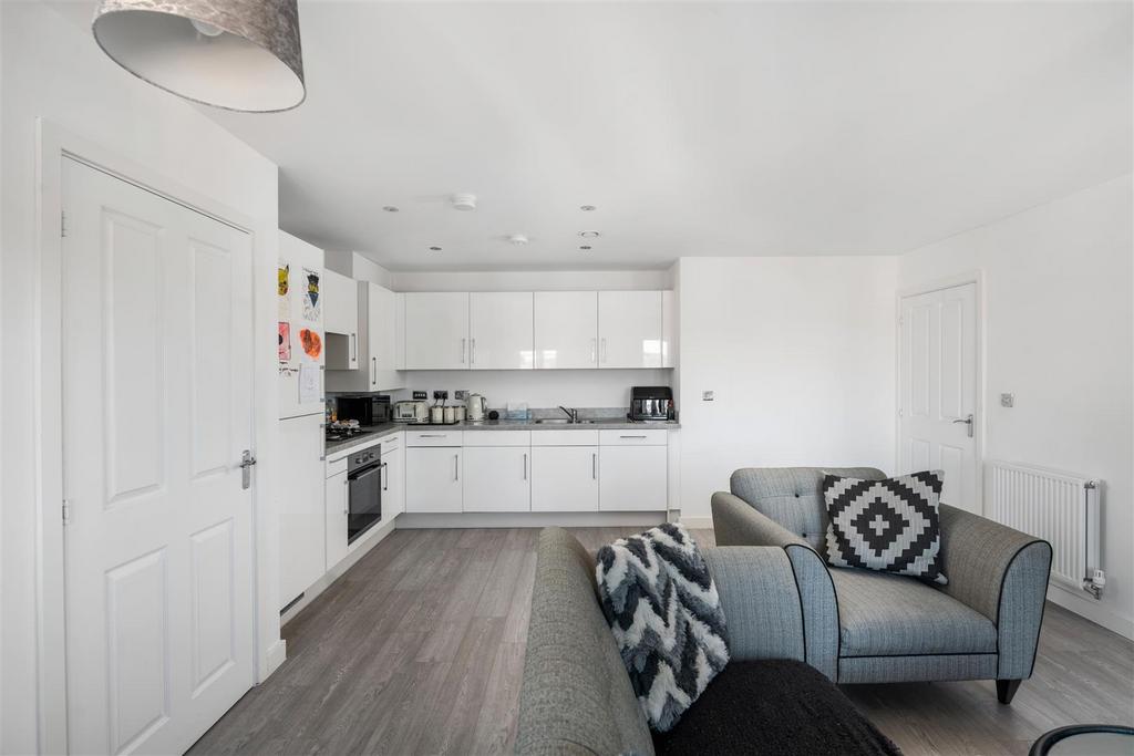 7 Holton House internals8.jpg