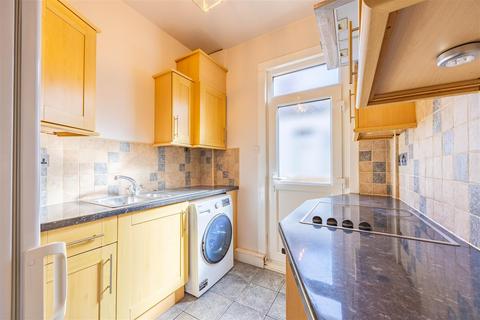 2 bedroom apartment for sale, FINCHLEY ROAD, Westcliff-On-Sea