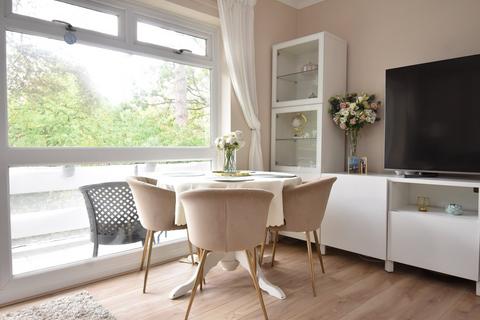 undefined, Oakdene Court, Walton-on-Thames, KT12