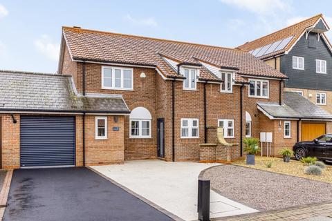 undefined, Bridge Walk, Burton Waters, Lincoln, Lincolnshire, LN1