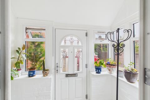 5 bedroom semi-detached house for sale, Podsmead Road, Gloucester, Gloucestershire, GL1