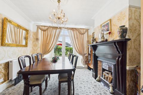 5 bedroom semi-detached house for sale, Podsmead Road, Gloucester, Gloucestershire, GL1
