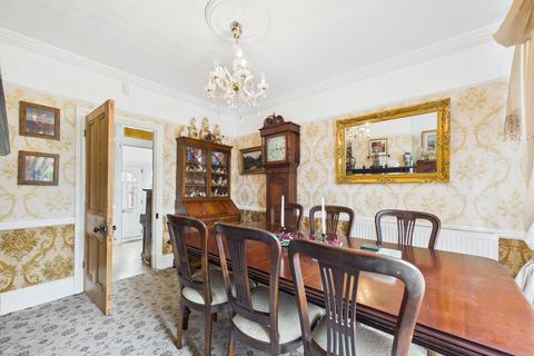 5 bedroom semi-detached house for sale, Podsmead Road, Gloucester, Gloucestershire, GL1
