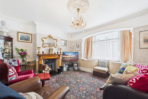 56 Podsmead Road, Gloucester, GL1 5PA