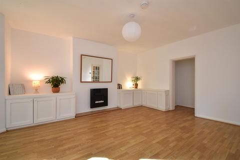 2 bedroom flat for sale, Pevensey road, St Leonards On Sea