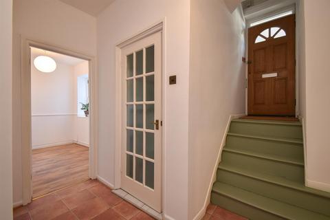 2 bedroom flat for sale, Pevensey road, St Leonards On Sea