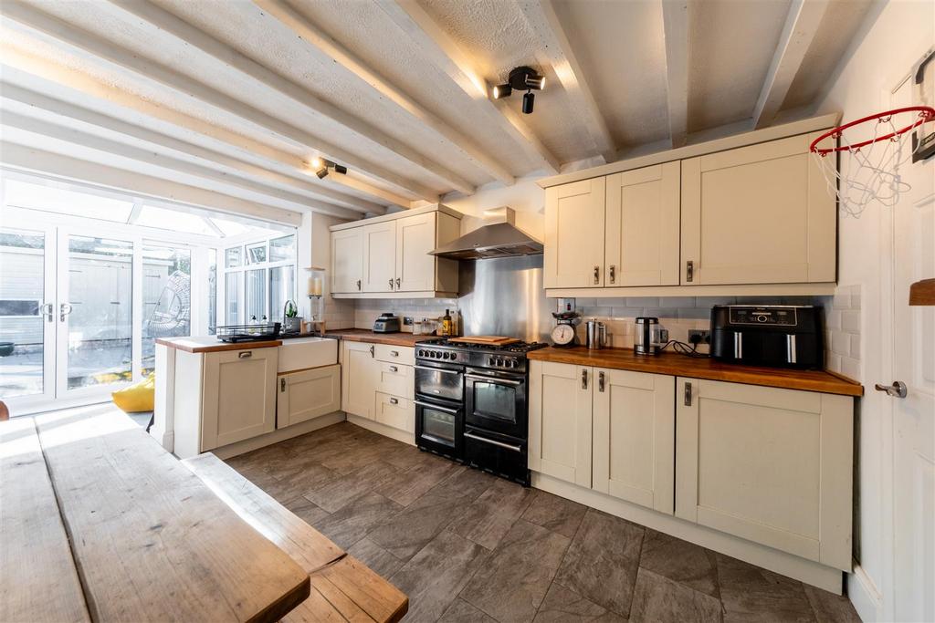 Academy Cottage-002.jpg