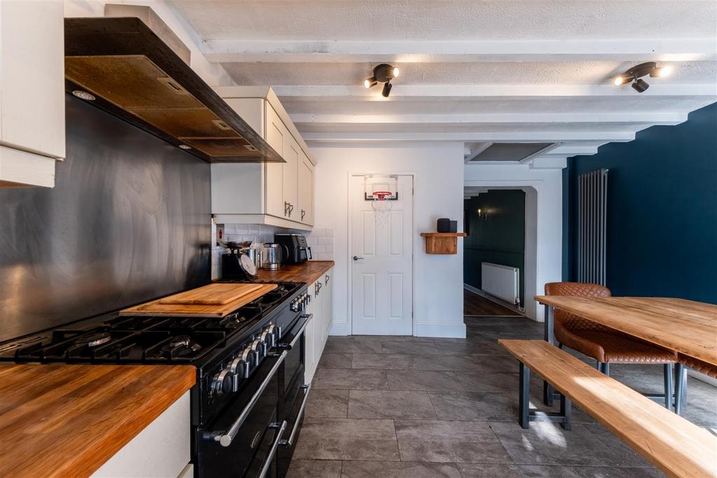 Academy Cottage-004.jpg