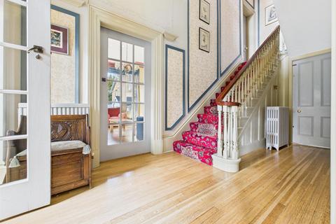 5 bedroom detached house for sale, Canton Villas, Bridlington