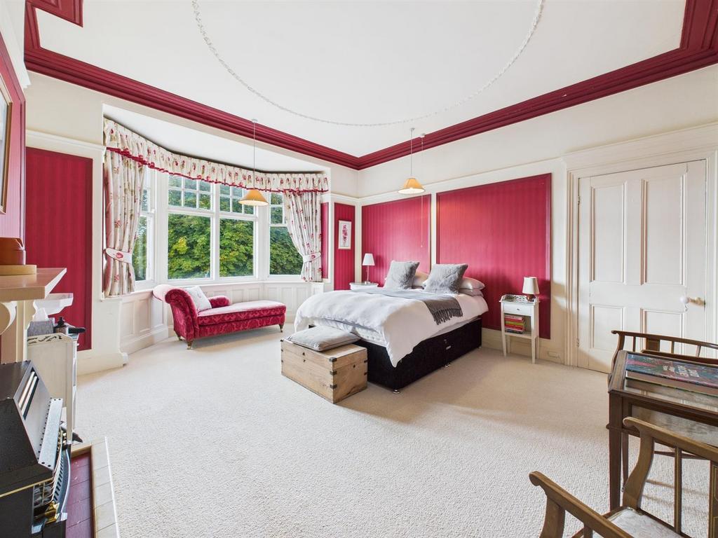 Bedroom: