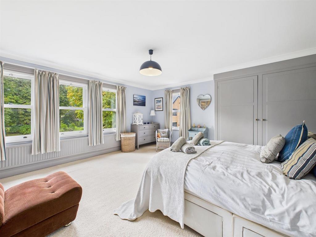 Bedroom: