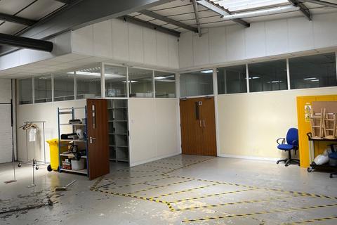Warehouse to rent, Telford Rd Bicester OX26 4LD