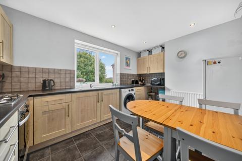 3 bedroom semi-detached house for sale, Horsforth, Leeds LS18