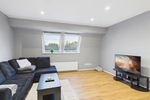 undefined, Dove Place, Aylesbury HP19