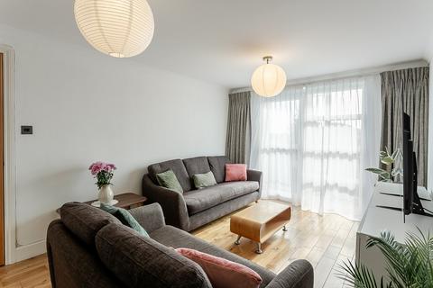 1/7 Ocean Way, Edinburgh, EH6 7DG