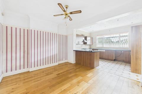 20 Howletts Lane, Ruislip, HA4 7RS
