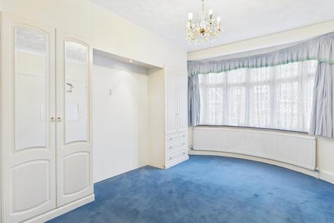 20 Howletts Lane, Ruislip, HA4 7RS