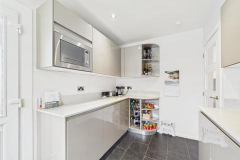 3 Dunbarney Avenue, Bridge Of Earn, Perth, PH2 9BP