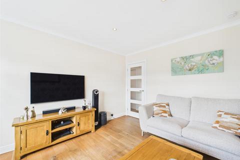 3 Dunbarney Avenue, Bridge Of Earn, Perth, PH2 9BP