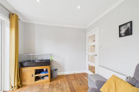 3 Dunbarney Avenue, Bridge Of Earn, Perth, PH2 9BP