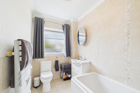 3 Dunbarney Avenue, Bridge Of Earn, Perth, PH2 9BP