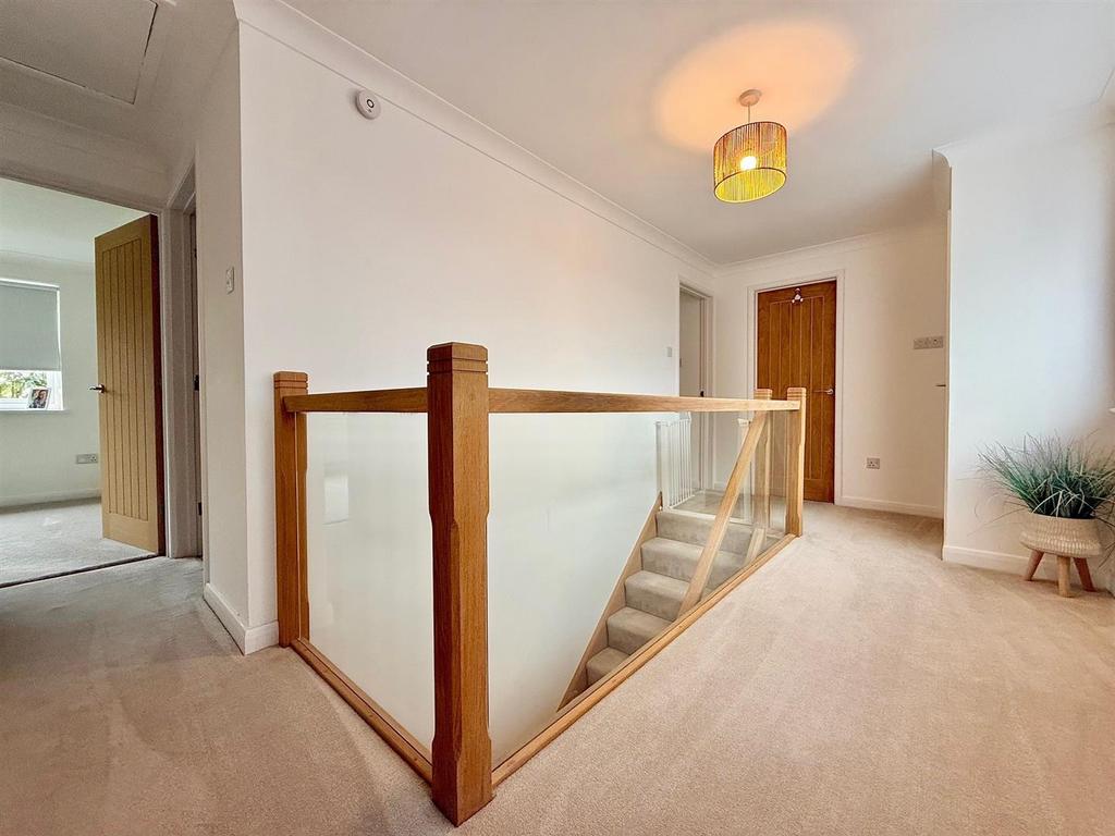 First Floor Galleried Landing