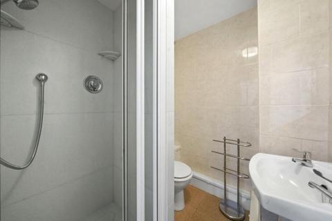 1 bedroom apartment to rent, Camden Road, London, Islington N7