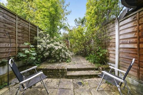 1 bedroom apartment to rent, Camden Road, London, Islington N7