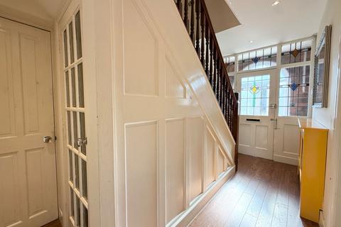 4 bedroom detached house for sale, Parkview Road, Stourbridge DY9