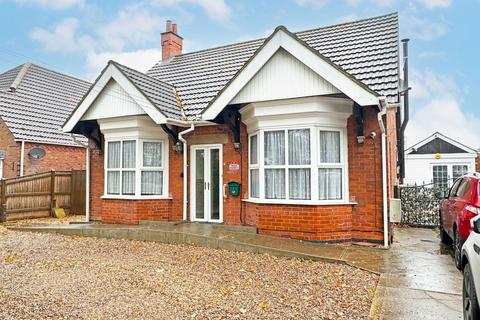 4 bedroom detached bungalow for sale, Burgh Old Road, Skegness, Lincolnshire, PE25 2LN