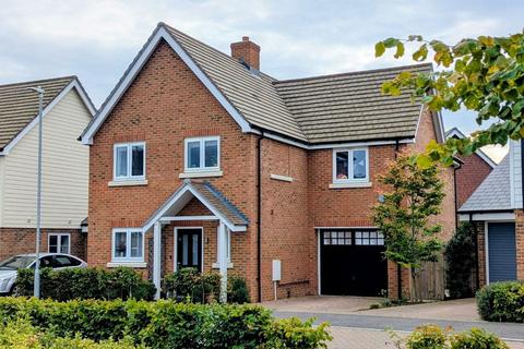 4 bedroom detached house for sale, Seymour Drive, Marden