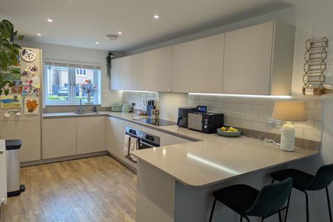 4 bedroom detached house for sale, Seymour Drive, Marden