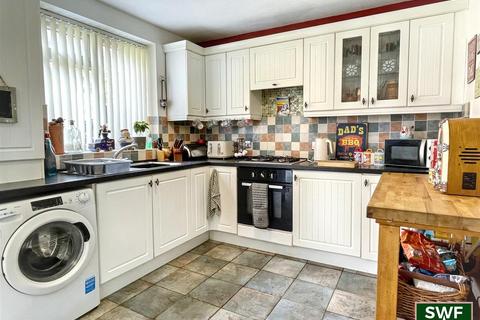 3 bedroom semi-detached house for sale, Skidmore Avenue, Bradmore, Wolverhampton