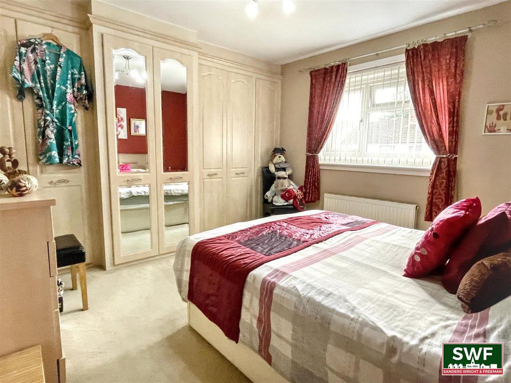 Bedroom1.2.jpg
