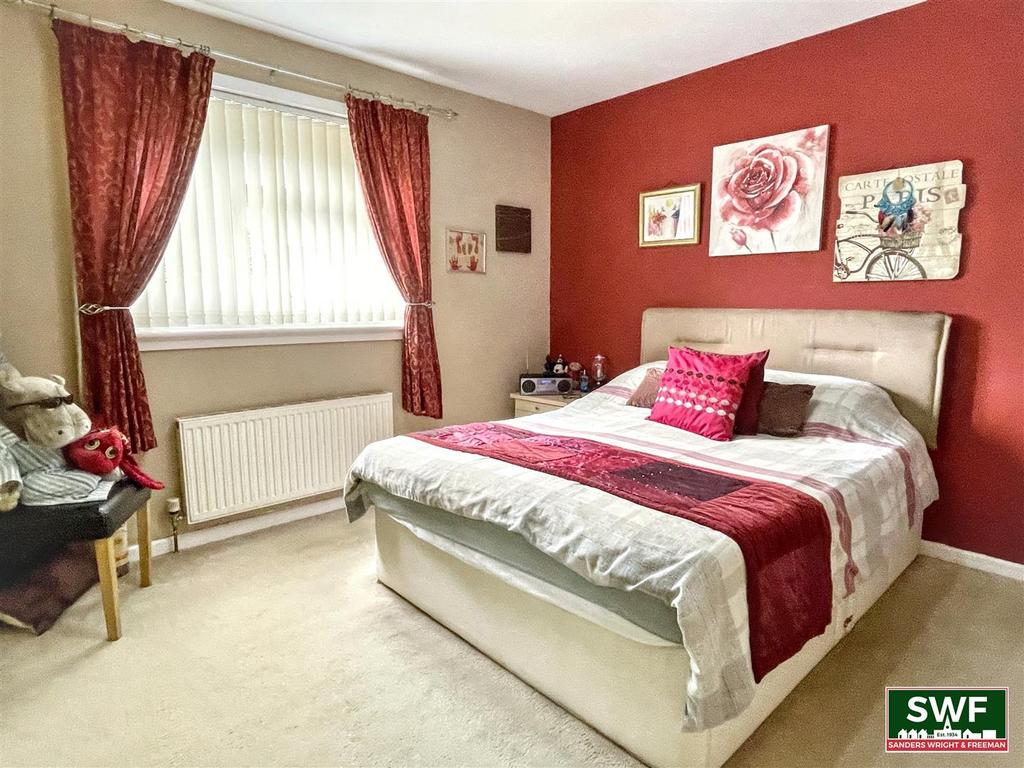 Bedroom1.3.jpg